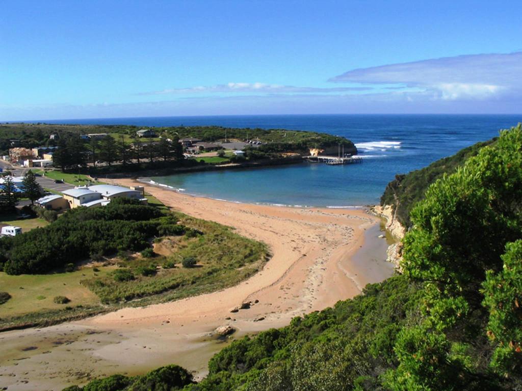 12 Apostles Accommodation Anchors Beach House With Sea Views Порт Кембъл Екстериор снимка