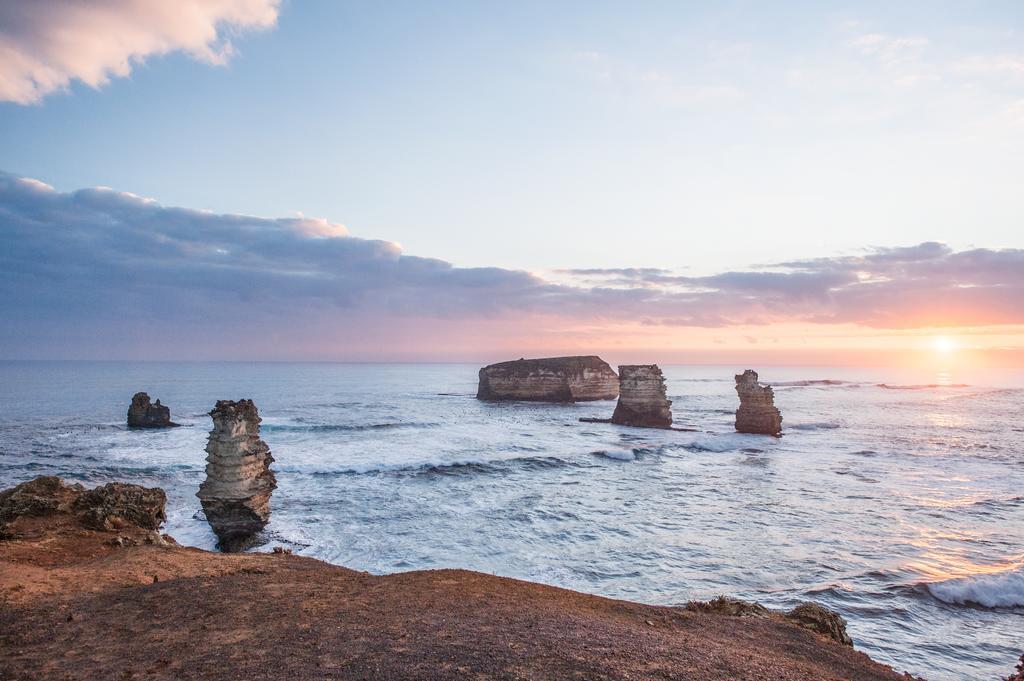 12 Apostles Accommodation Anchors Beach House With Sea Views Порт Кембъл Стая снимка