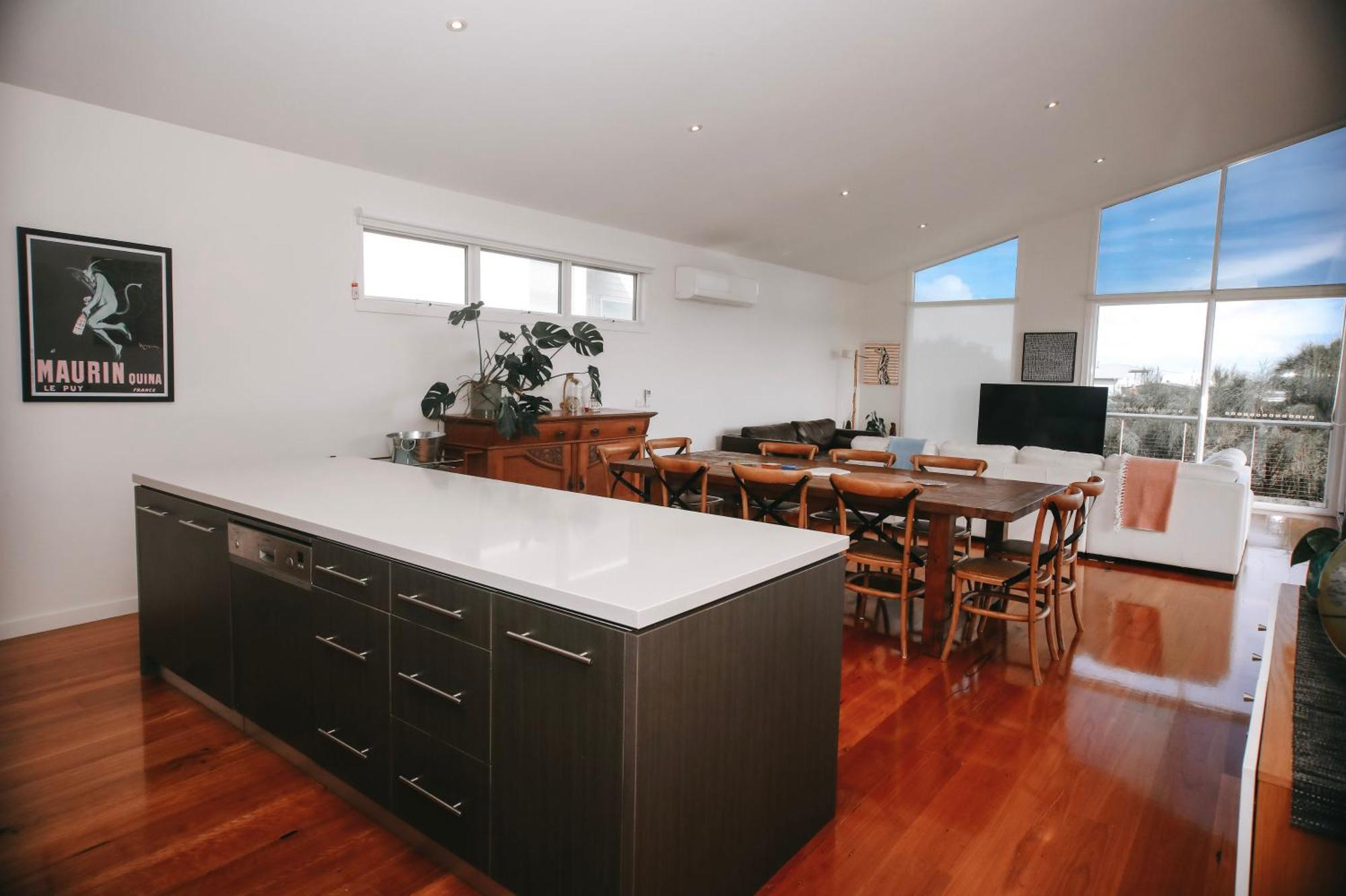 12 Apostles Accommodation Anchors Beach House With Sea Views Порт Кембъл Екстериор снимка