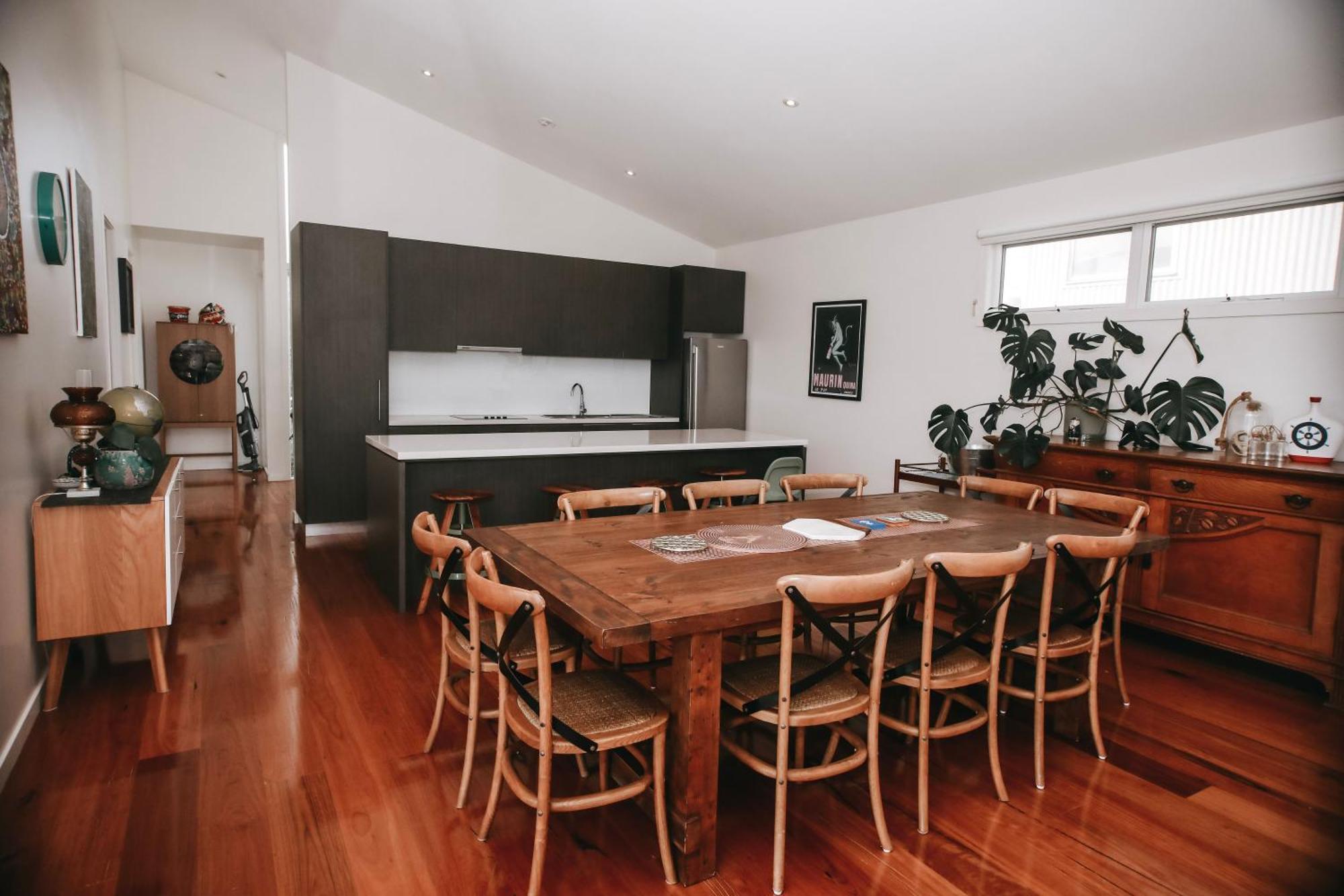 12 Apostles Accommodation Anchors Beach House With Sea Views Порт Кембъл Екстериор снимка